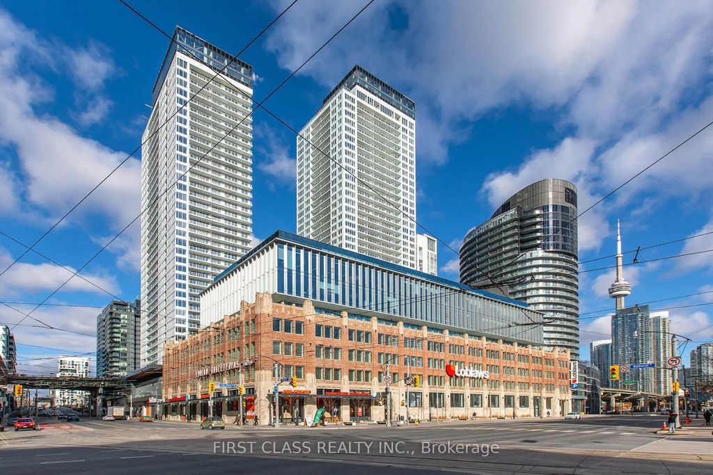 17 Bathurst Street 915, Toronto C01