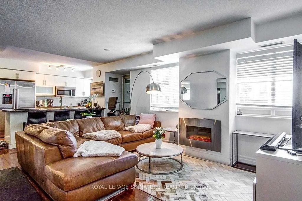 35 Balmuto Street 503, Toronto C01