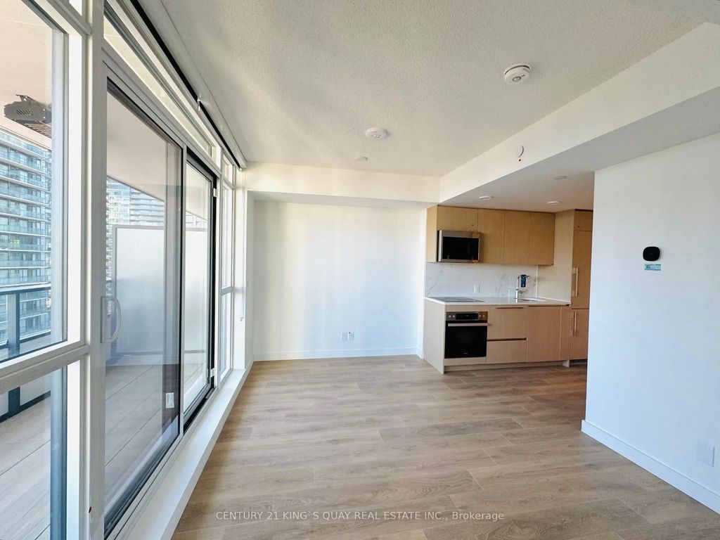 38 Widmer Street 3301, Toronto C01