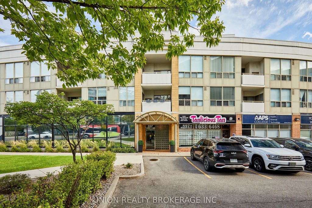 897 Sheppard Avenue W 212, Toronto C06