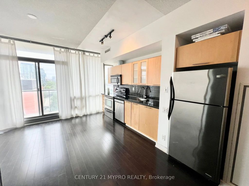 33 Mill Street 801, Toronto C08
