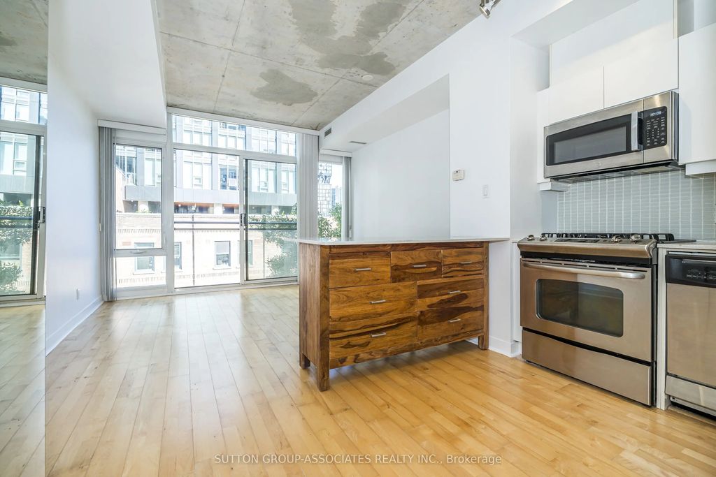 127 Queen Street E 405, Toronto C08
