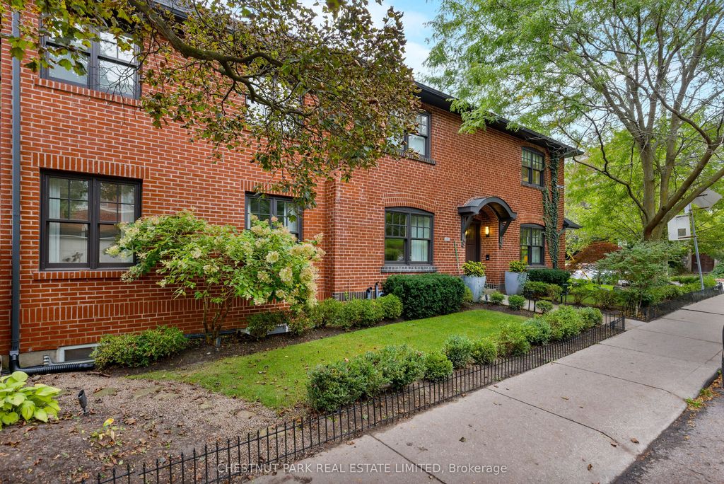 128 Manor Road E, Toronto C10