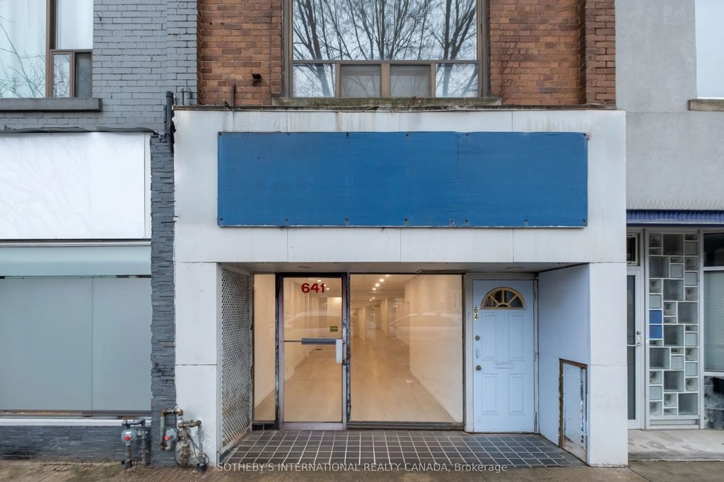 641 St Clair Avenue W, Toronto C02