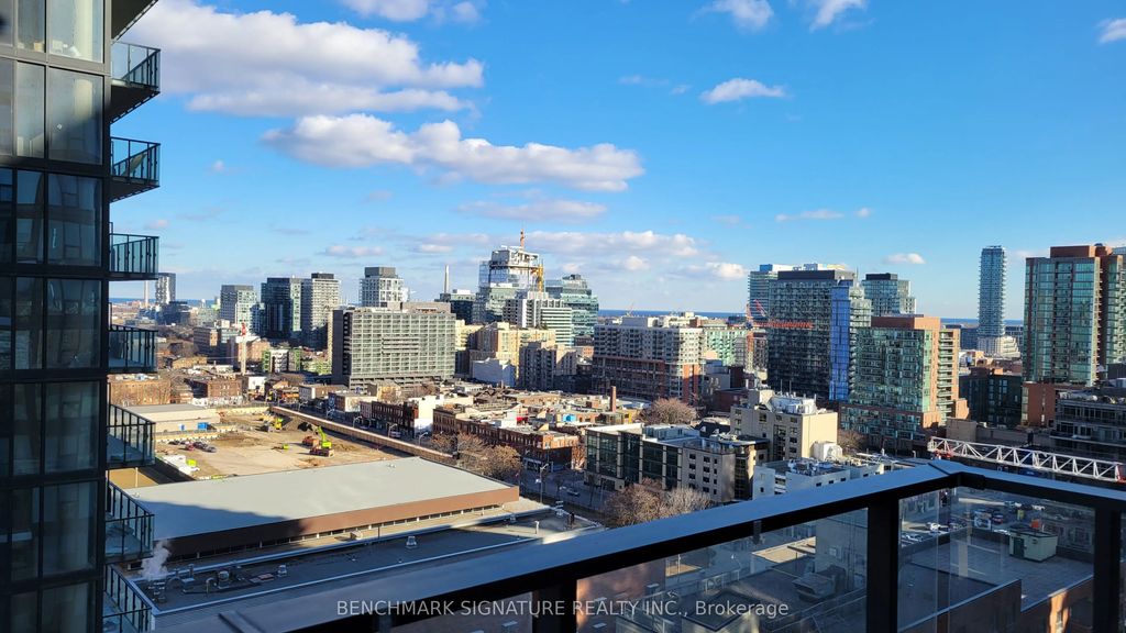 77 Shuter Street 2008, Toronto C08