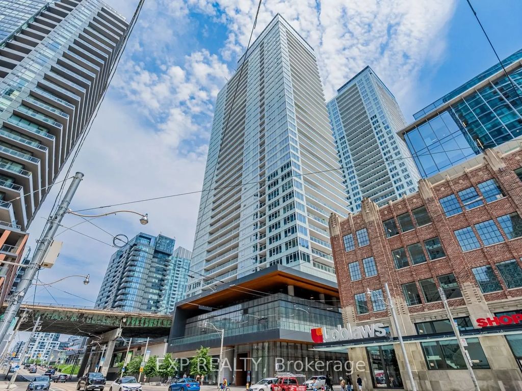 19 Bathurst Street 611, Toronto C01