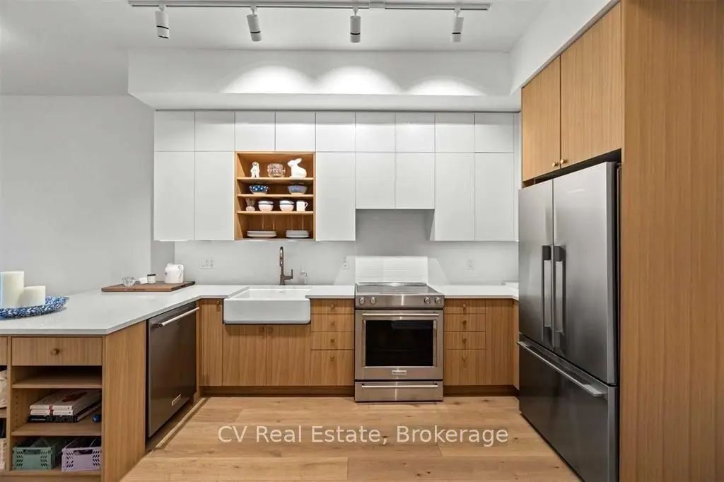 112 George Street S724, Toronto C08