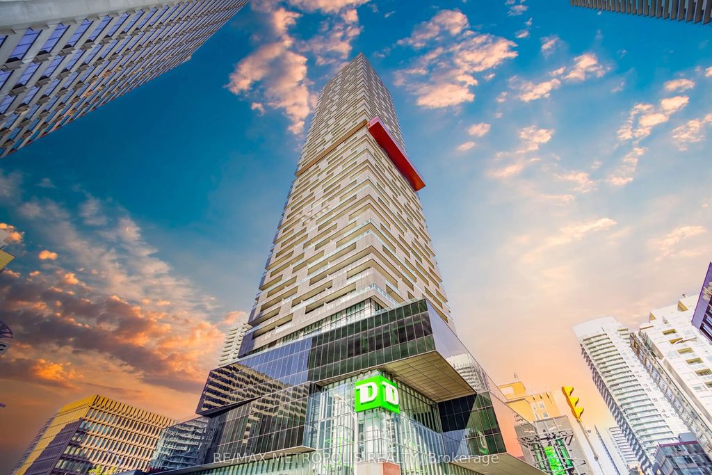 8 Eglinton Avenue E 1504, Toronto C10