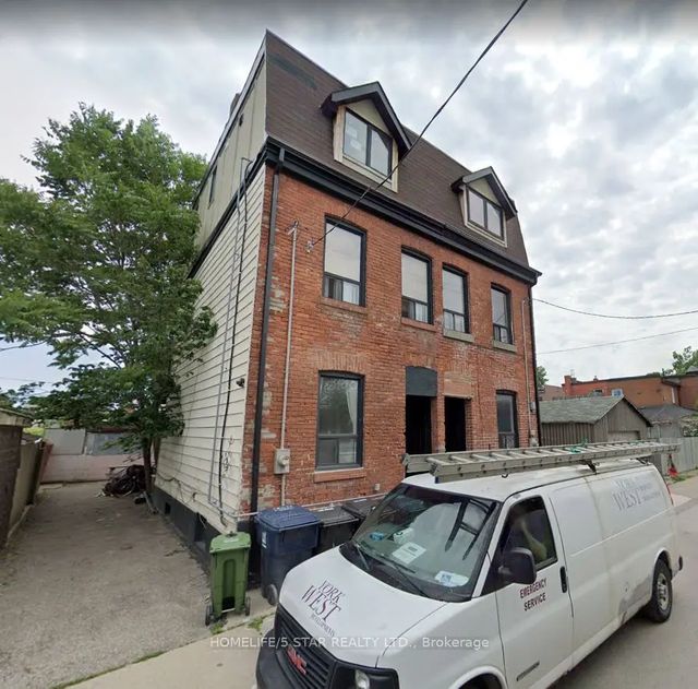 39 Humbert Street Apt 1, Toronto C01