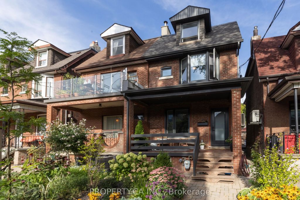 301 Grace Street, Toronto C01