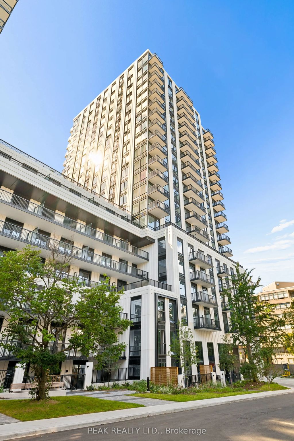 91 Montclair Avenue 1803, Toronto C03