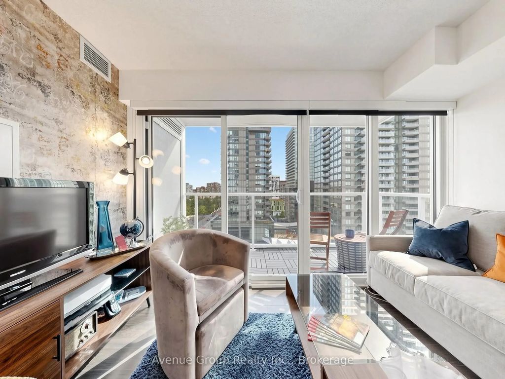 19 Bathurst Street 1105, Toronto C01