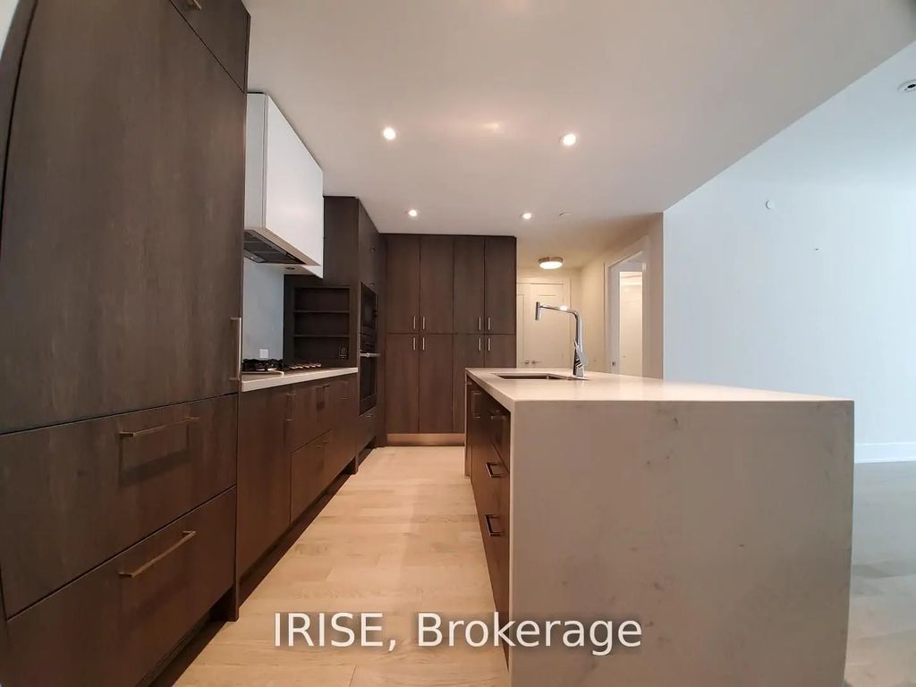118 Merchants' Wharf N/a 704, Toronto C08