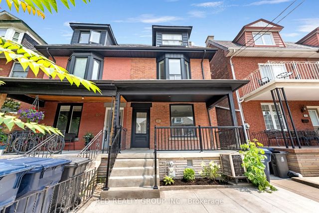 89 Beatrice Street, Toronto C01