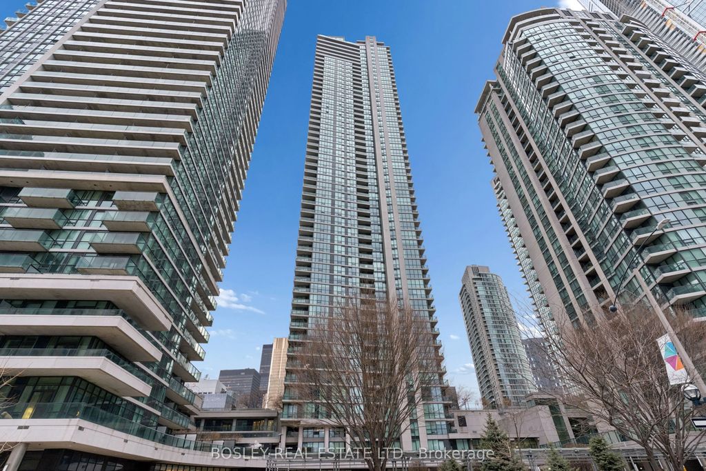 16 Harbour Street 4501, Toronto C01