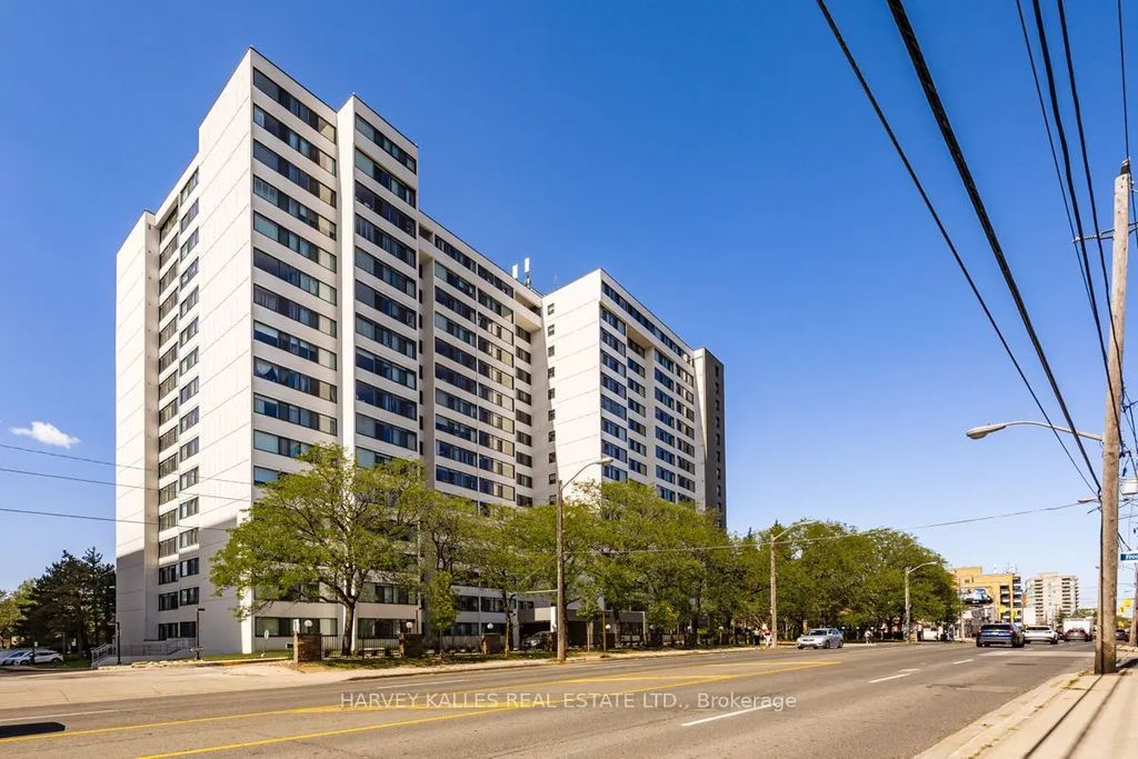 3000 Bathurst Street 110, Toronto C04