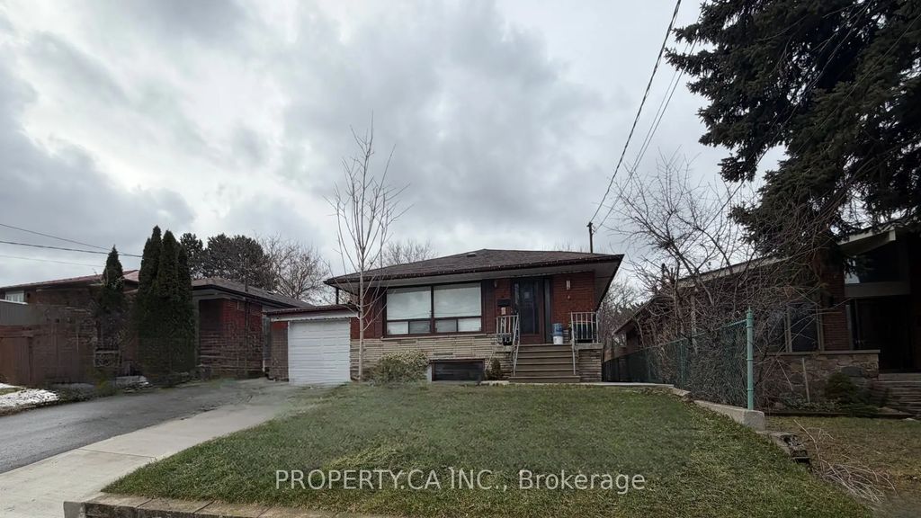 46 Hove Street Lower Level, Toronto C06