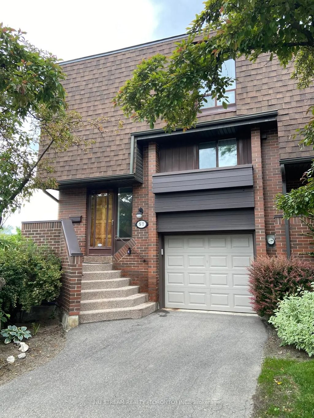 57 Gypsy Roseway N/a, Toronto C14