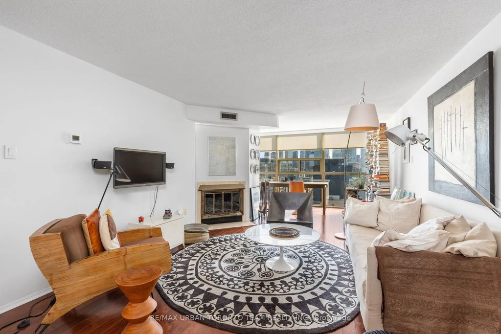 705 King Street W 1903, Toronto C01