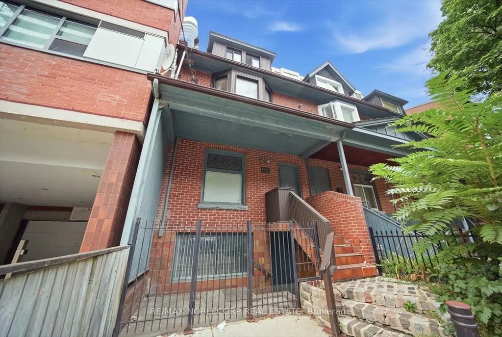 96 Granby Street Suite 1, Toronto C08