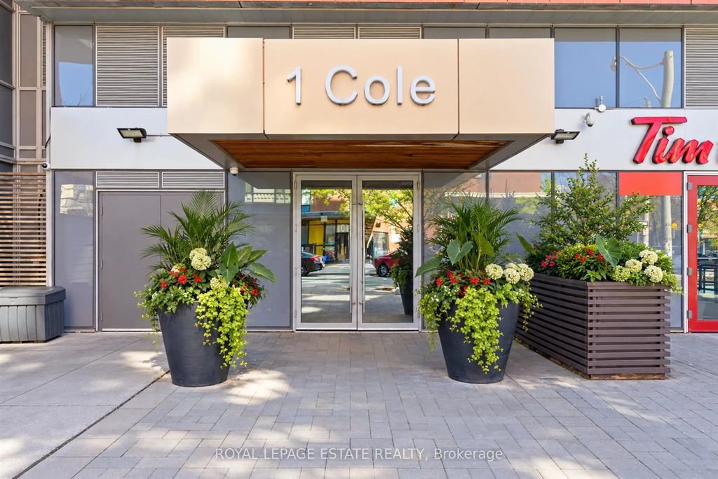 1 Cole Street 504, Toronto C08