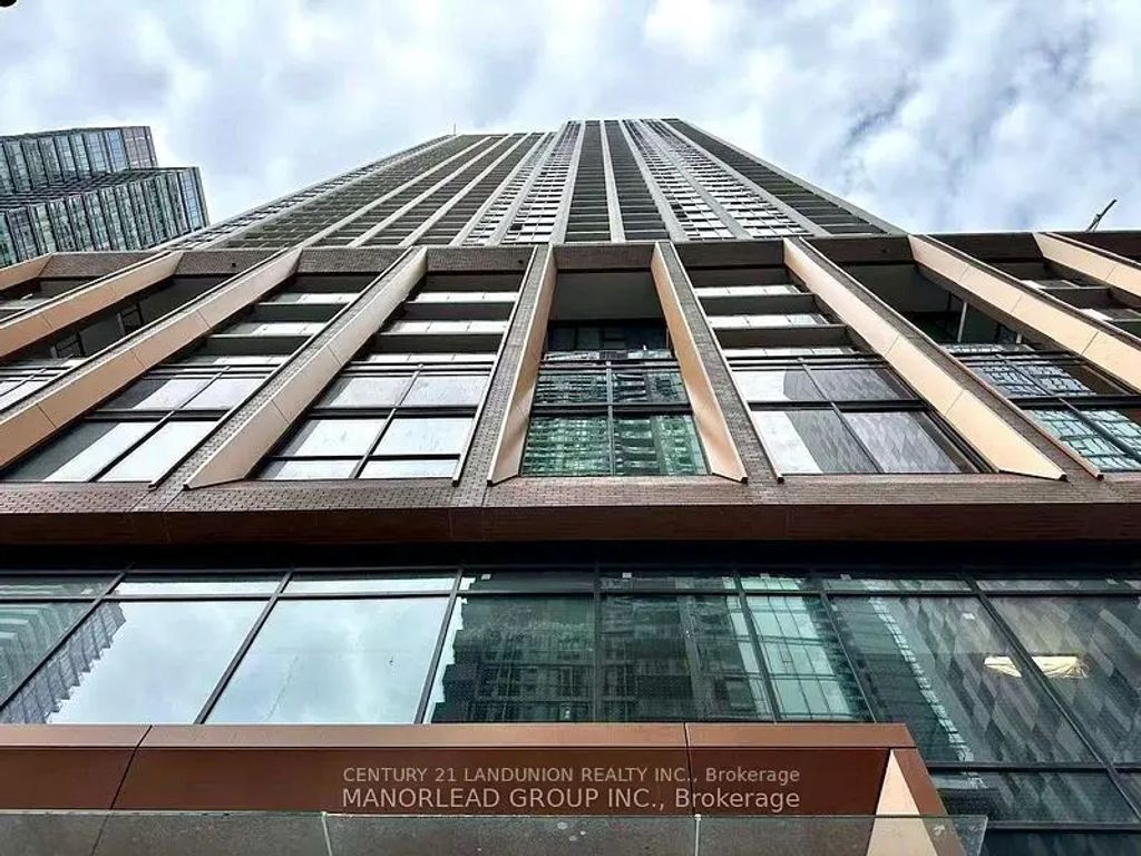 400 King Street W 2516, Toronto C01