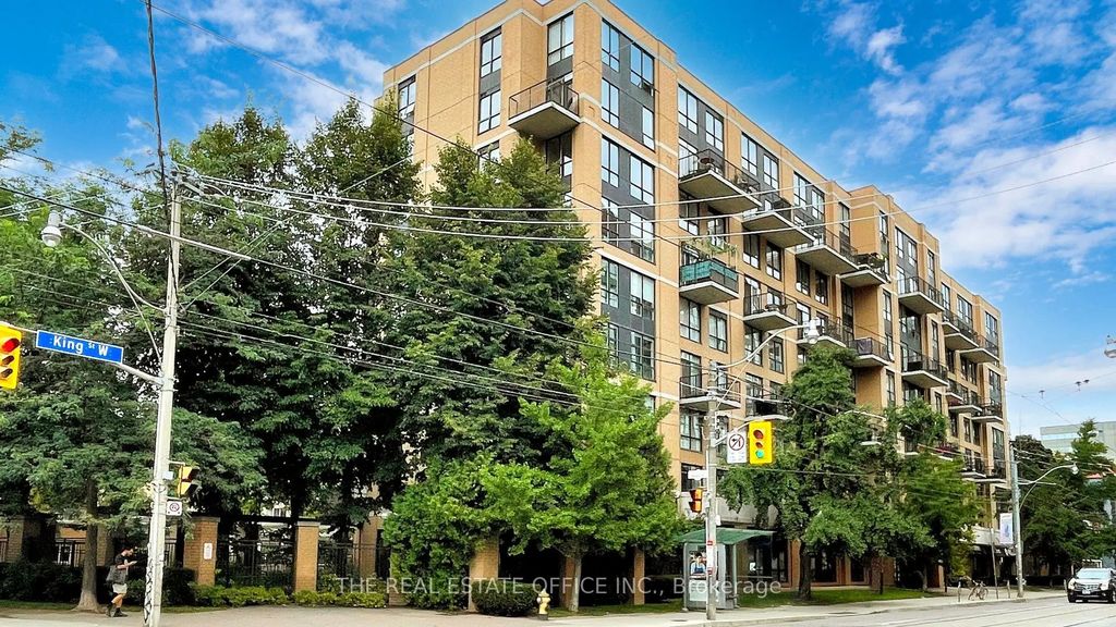 800 King Street W 405, Toronto C01