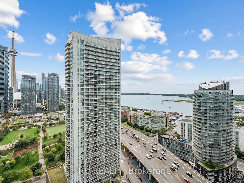 70 Queens Wharf Road 3210, Toronto C01