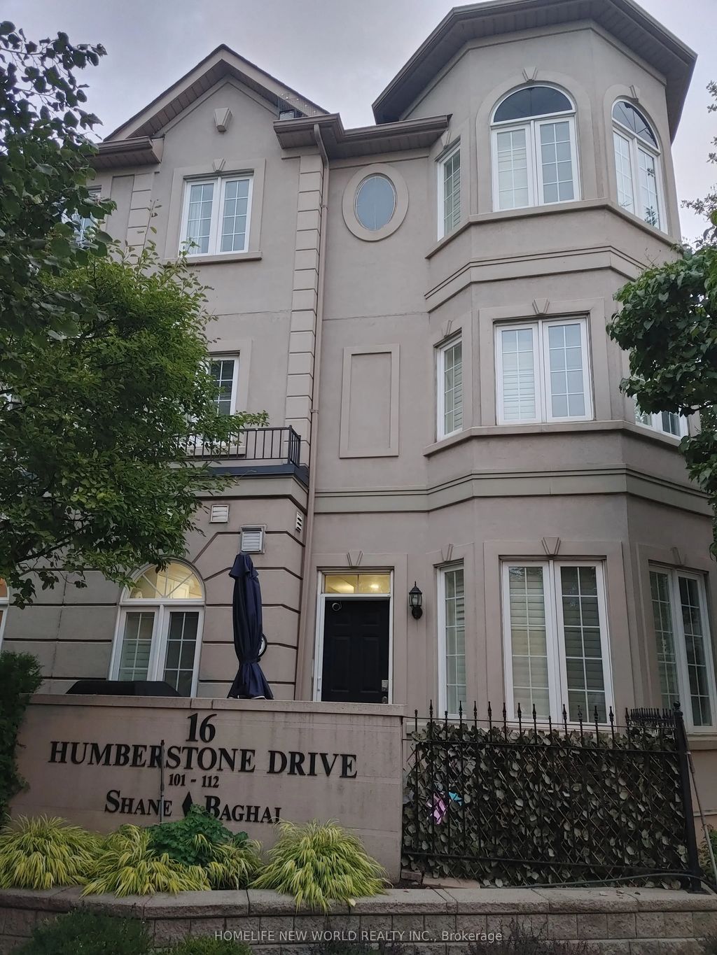 16 Humberstone Drive 102, Toronto C14