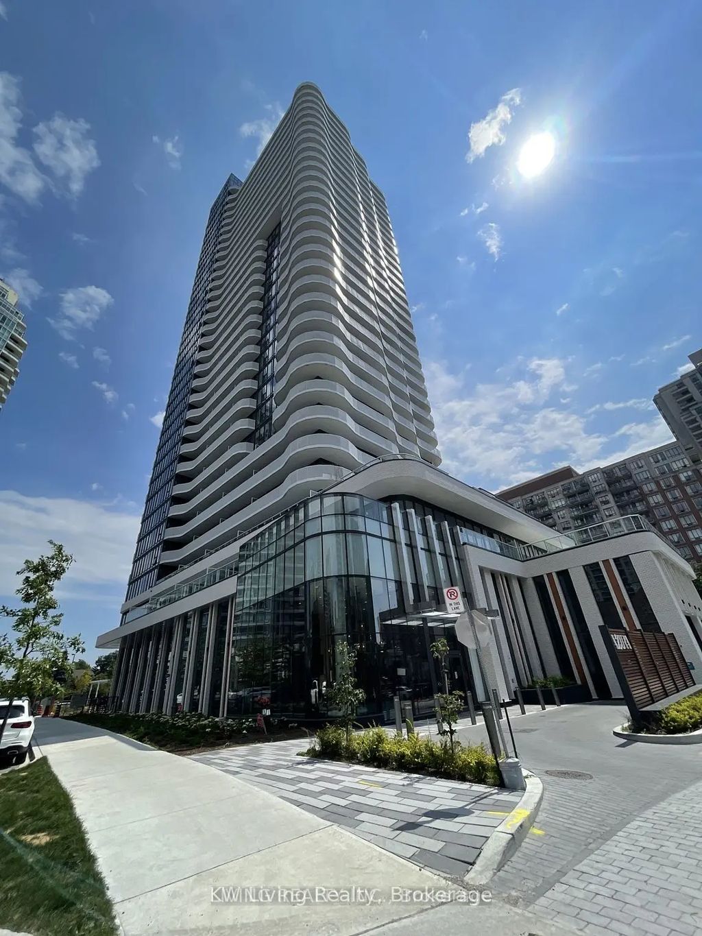 15 Holmes Avenue 706, Toronto C14