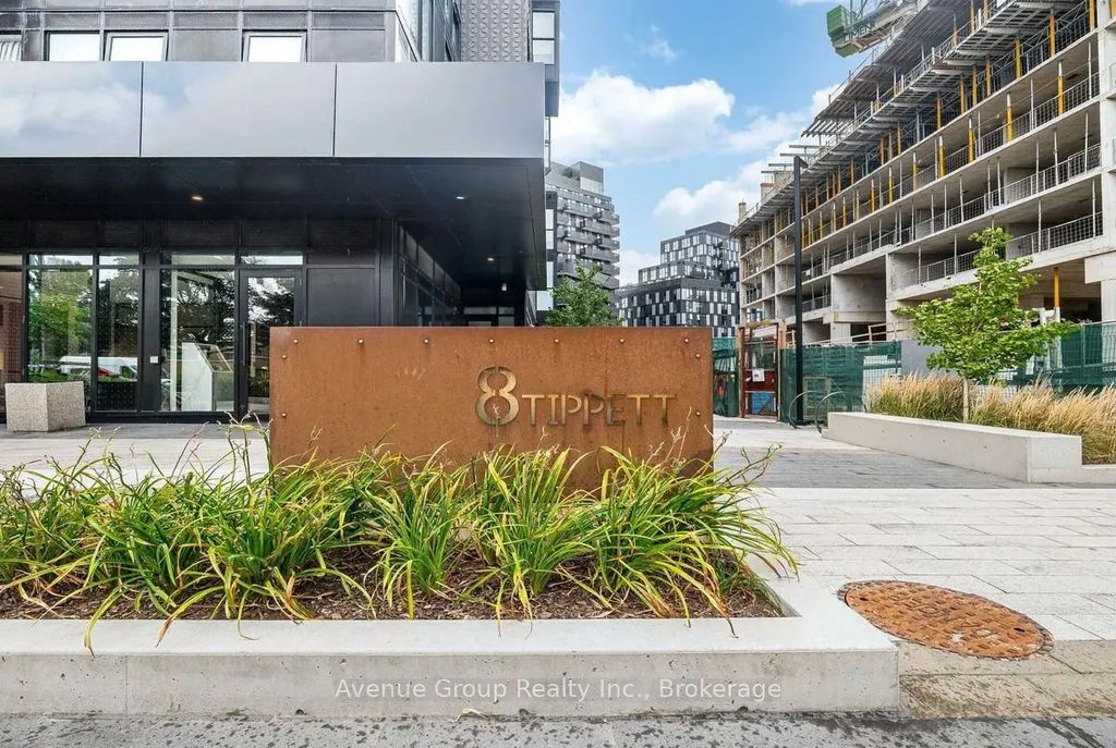 8 Tippett Road 616, Toronto C06
