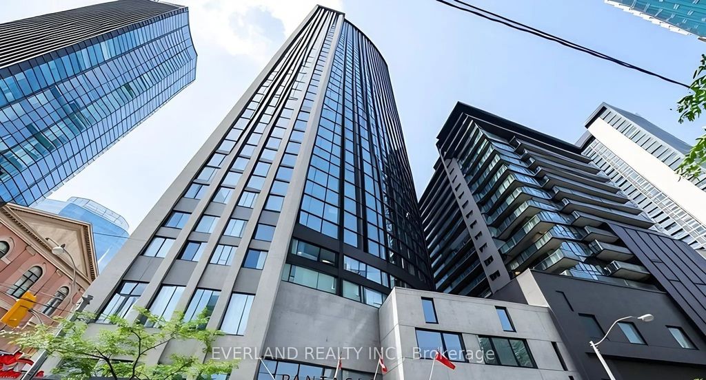 210 Victoria Street 907, Toronto C08