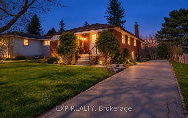 54 Shaunavon Heights Crescent, Toronto C13