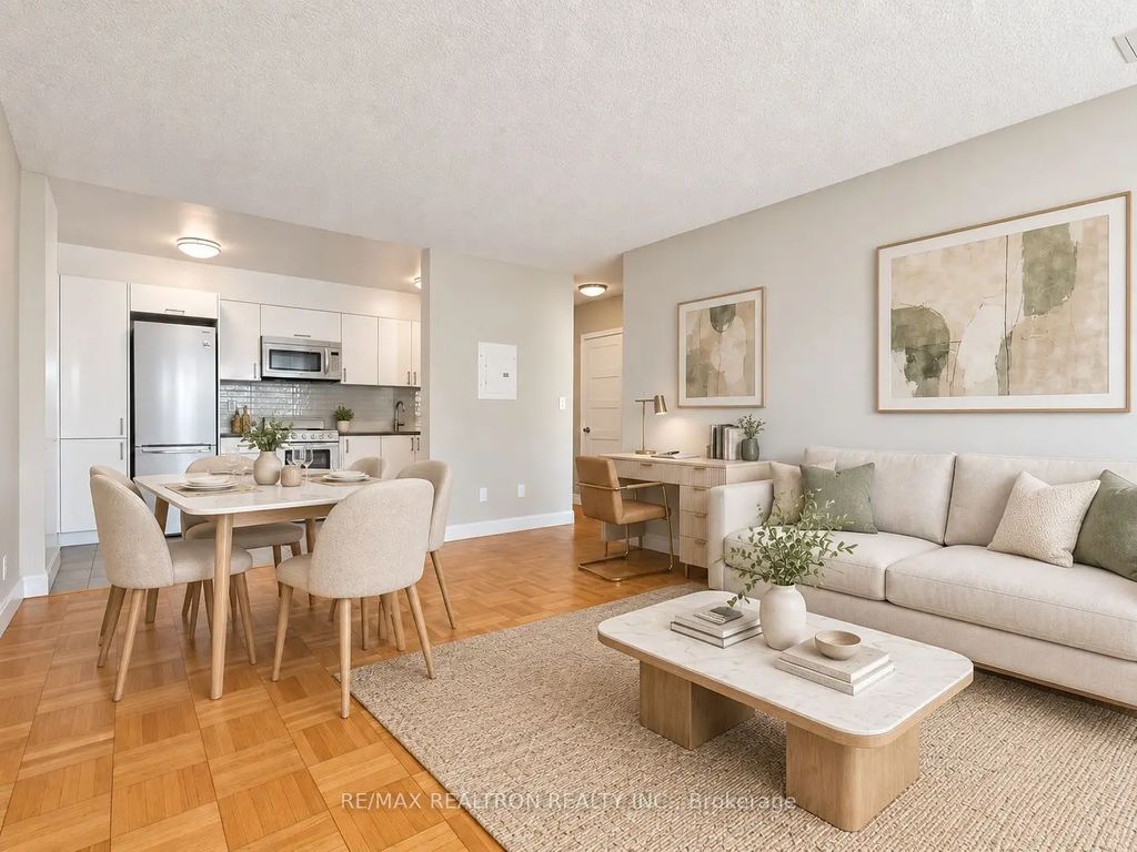 990 Avenue Road 104, Toronto C03