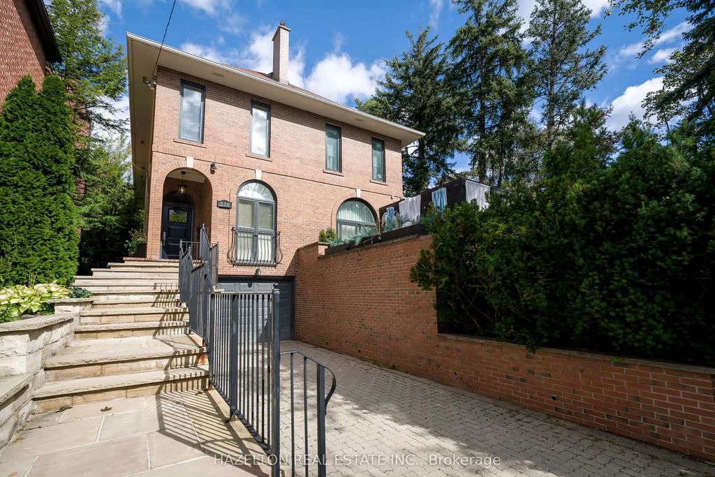 230 Glen Road, Toronto C09