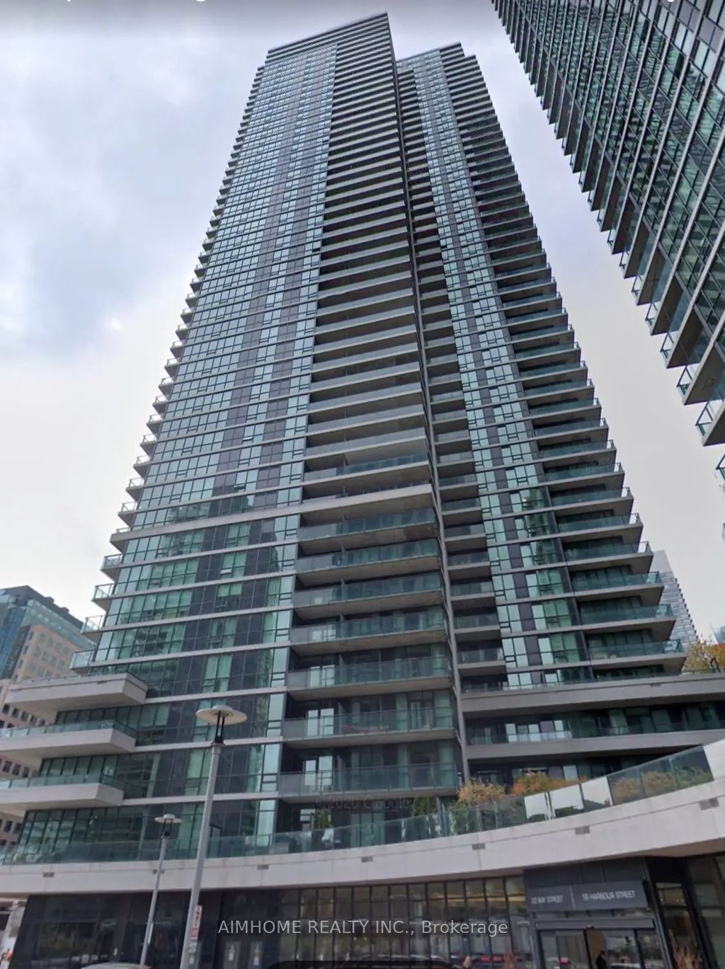 33 Bay Street 3210, Toronto C01