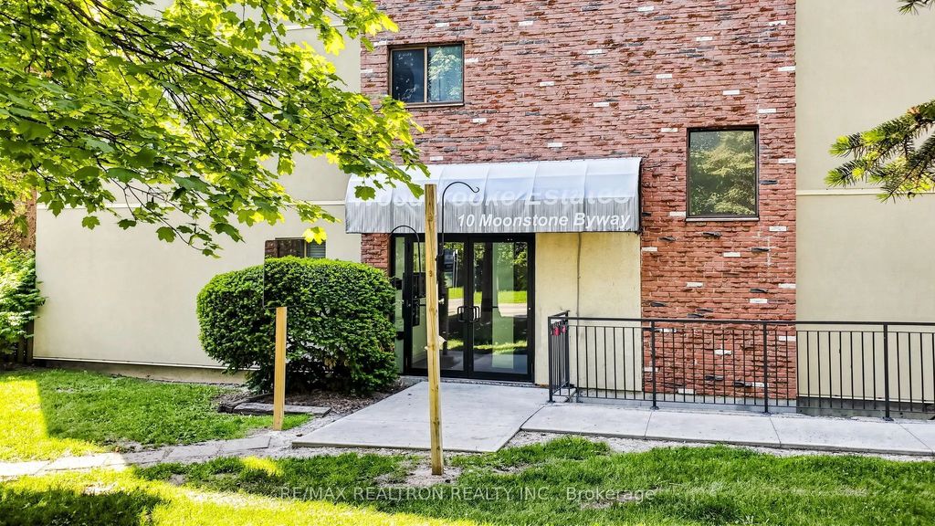 10 Moonstone Byway 151, Toronto C15