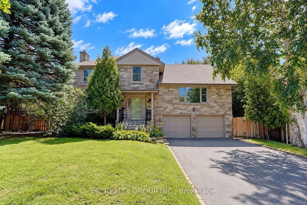 19 Lower Links Road, Toronto C12