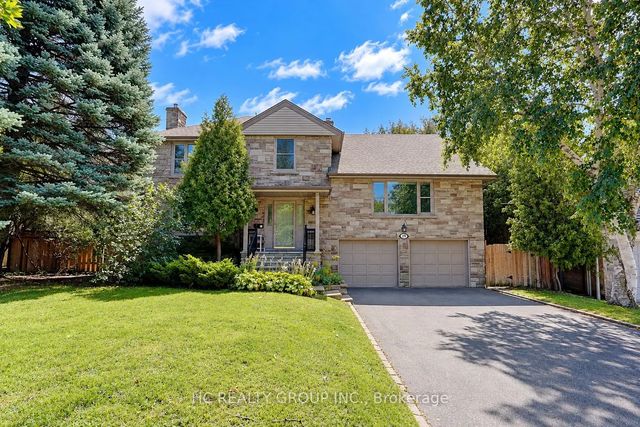 19 Lower Links Road, Toronto C12