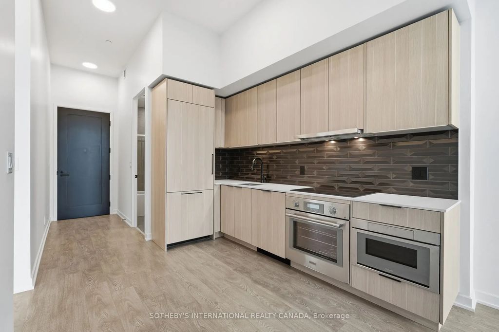 88 Bathurst Street Ph14, Toronto C01