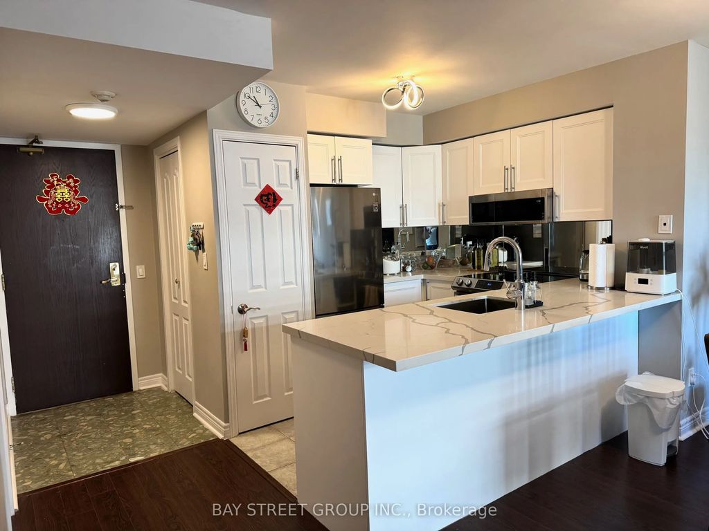18 Parkview Avenue 1203, Toronto C14