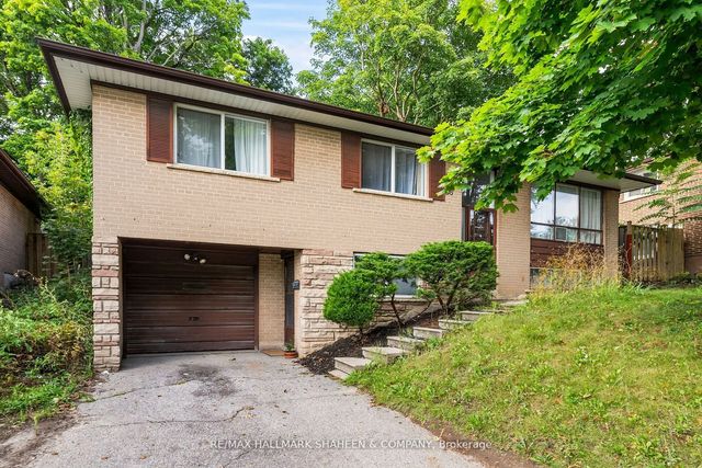 96 Rameau Drive Main, Toronto C15