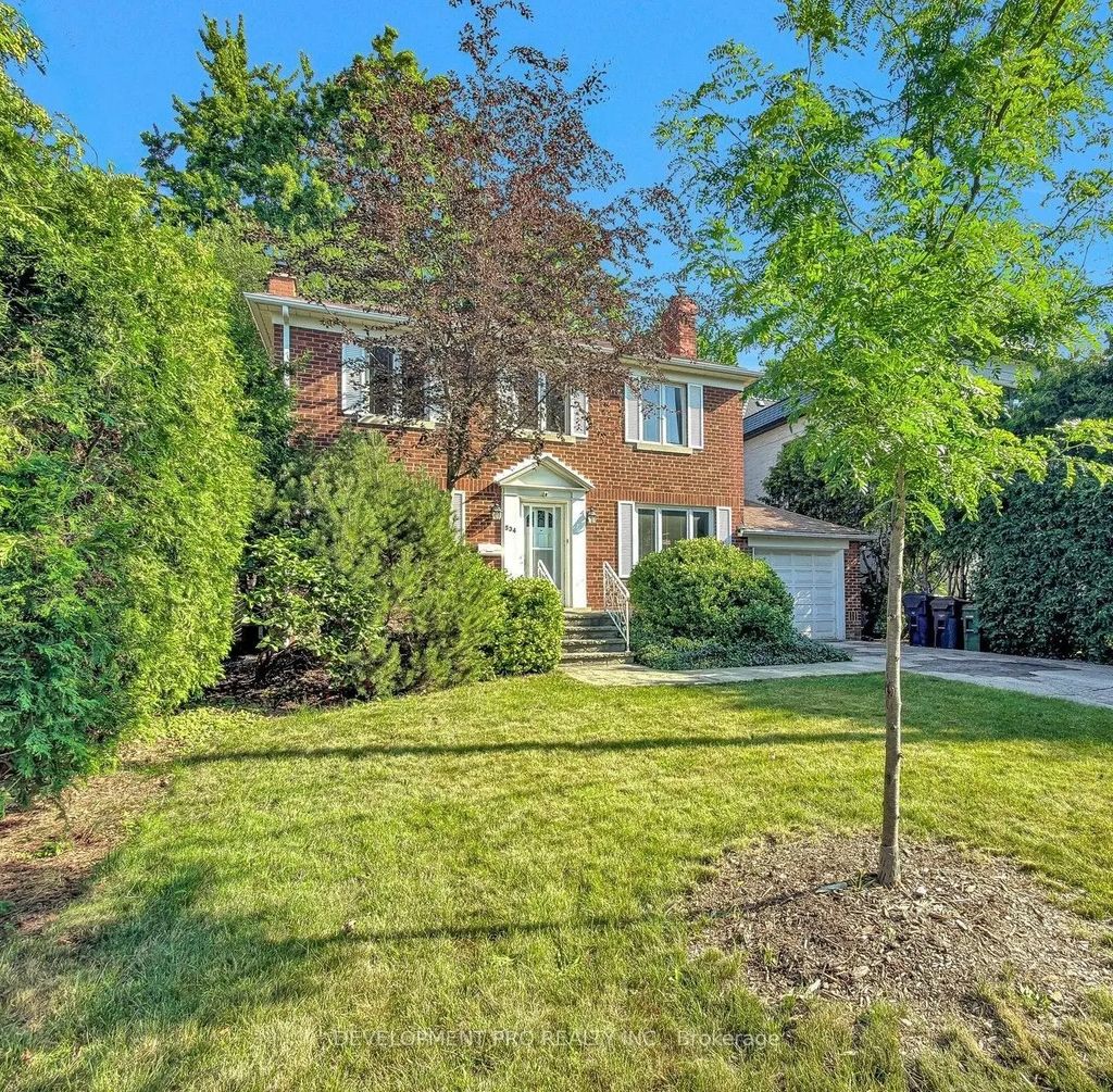 534 Deloraine Avenue, Toronto C04