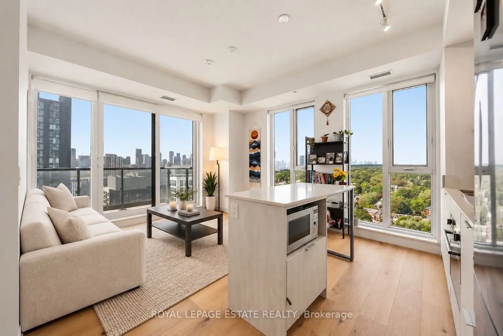 130 River Street 2008, Toronto C08