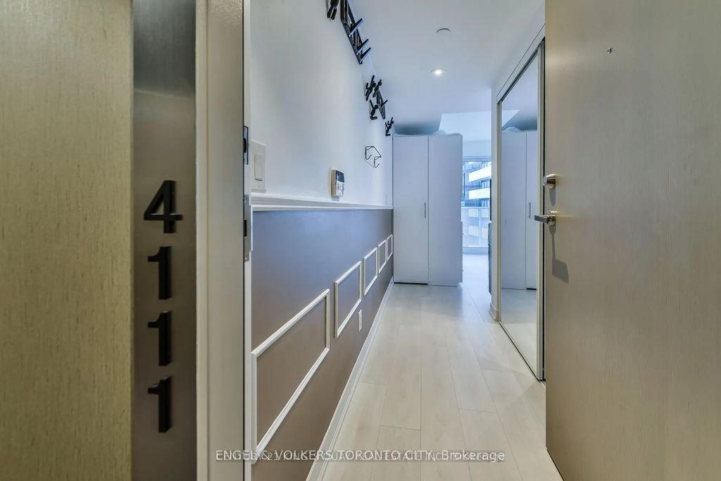88 Harbour Street 4111, Toronto C01