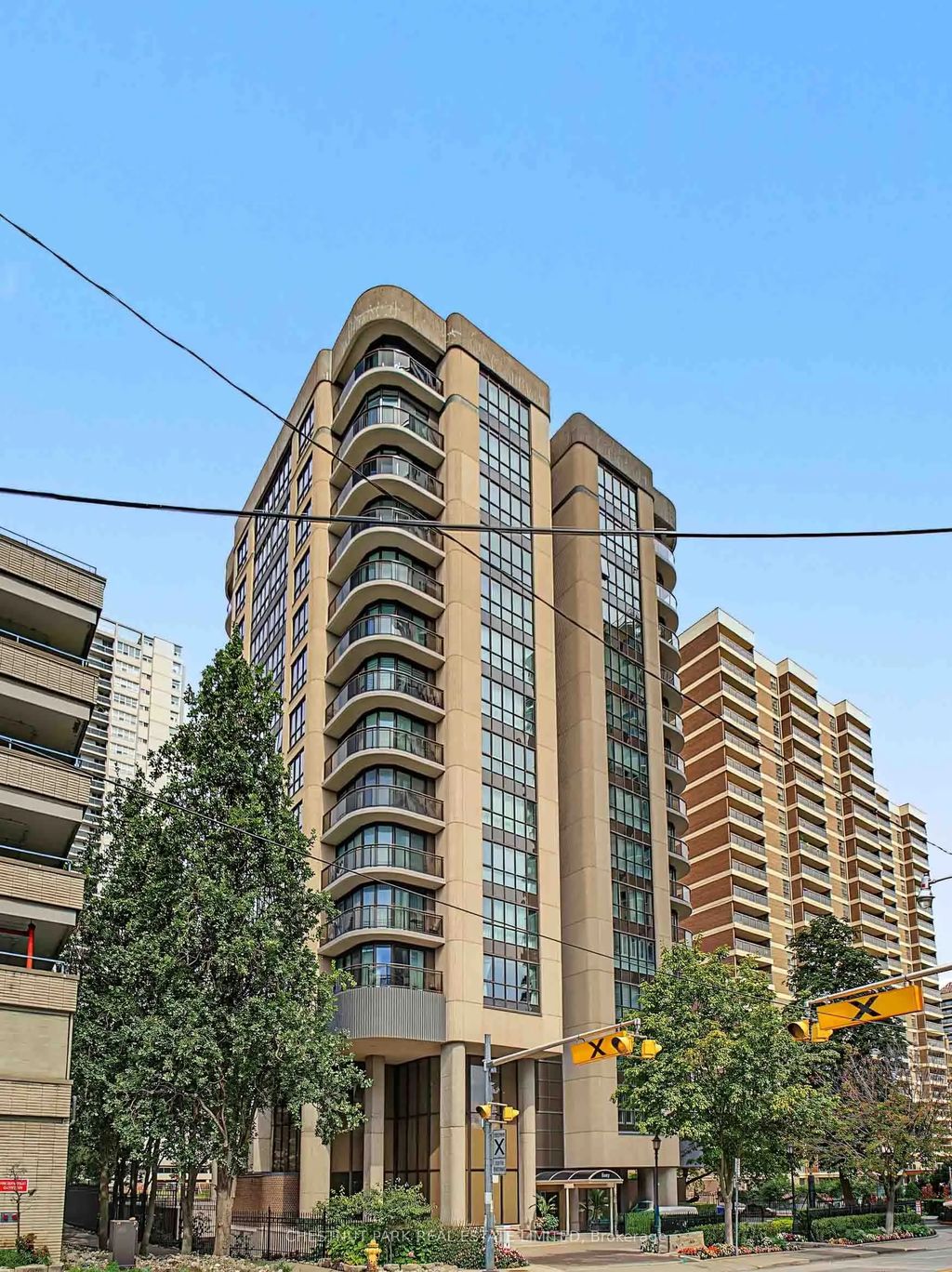 40 Rosehill Road 201, Toronto C09