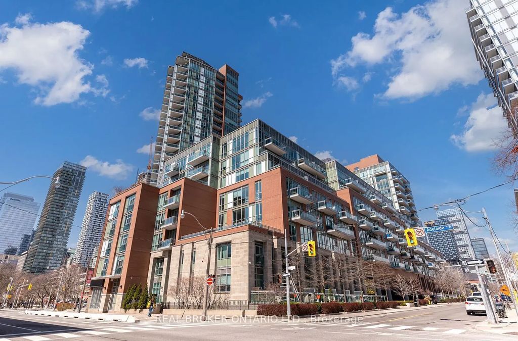 112 George Street 1702, Toronto C08