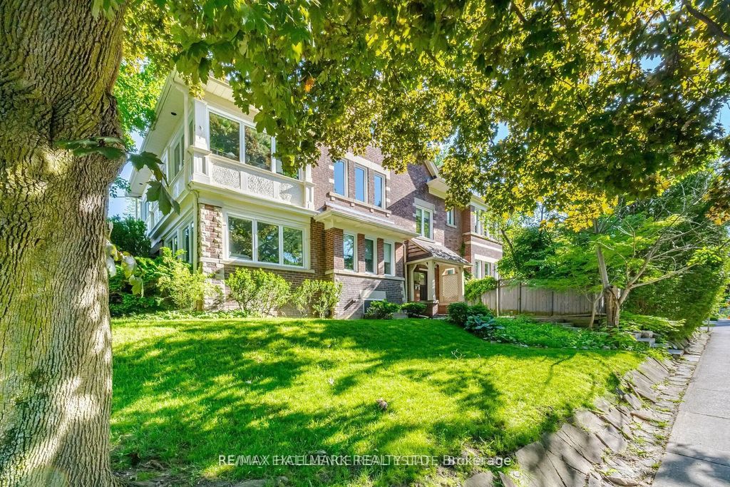 193 Heath Street W 2nd Floor, Toronto C02