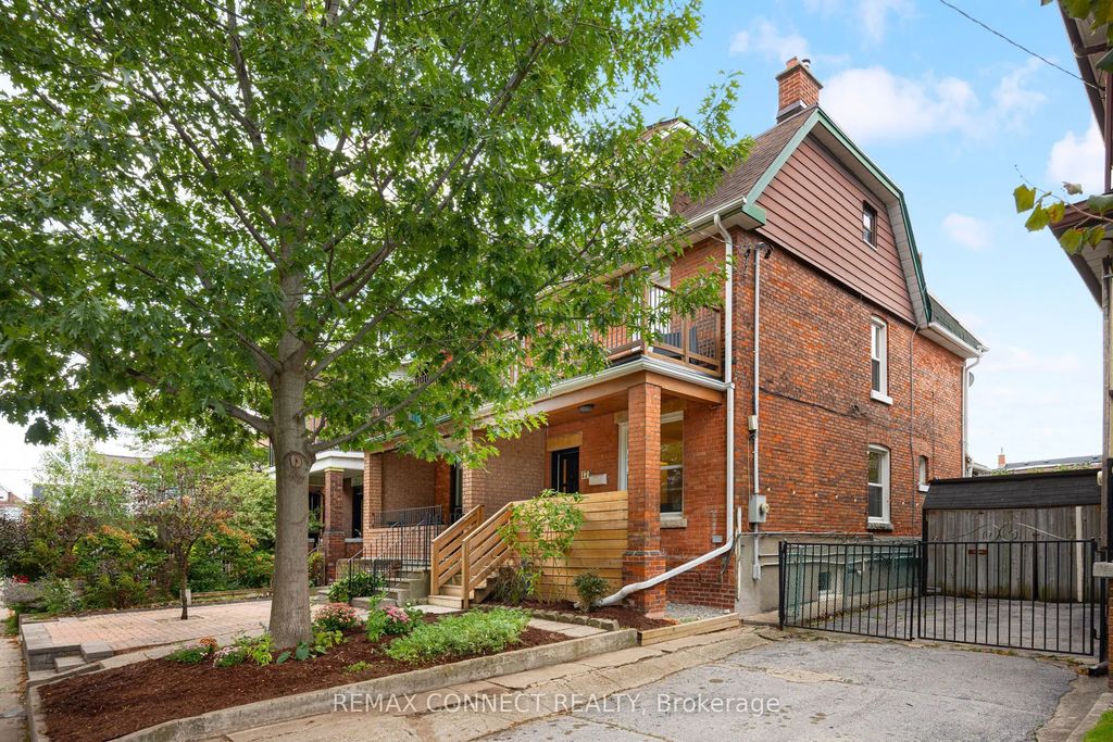 17 Muir Avenue, Toronto C01