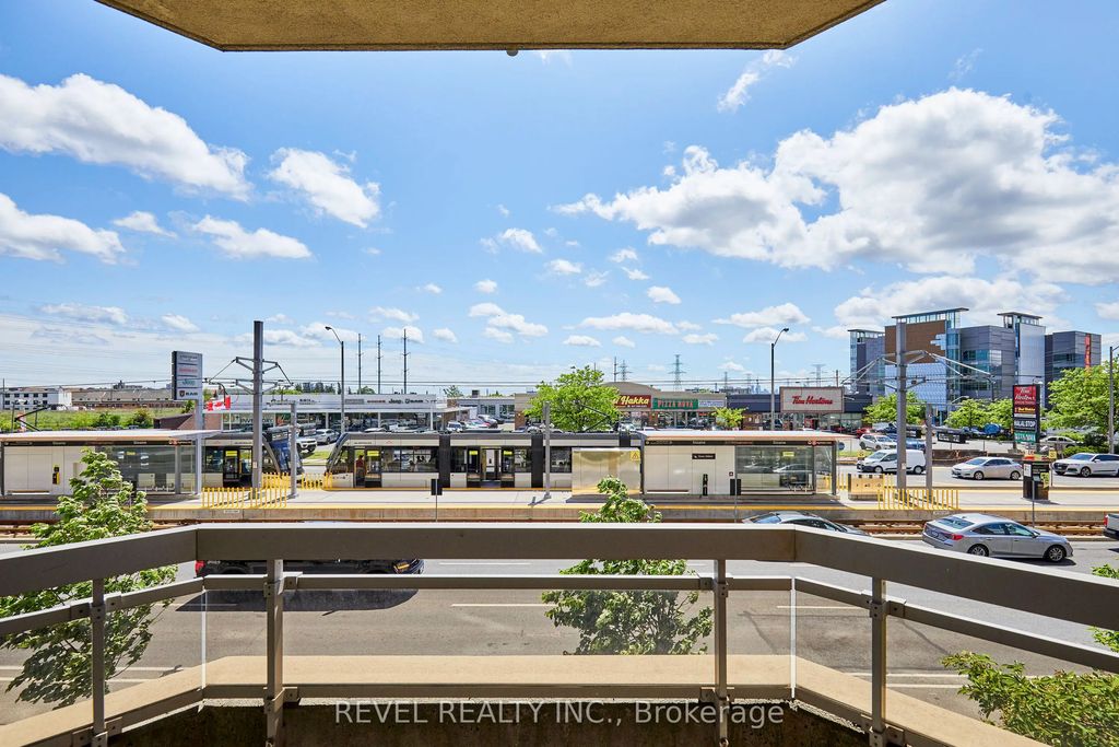 1700 Eglinton Avenue E 210, Toronto C13